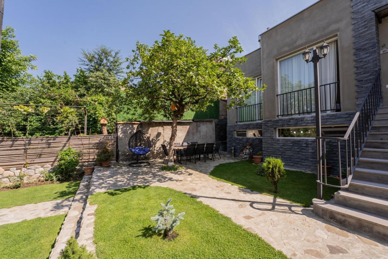 All Seasons Telavi Exterior photo